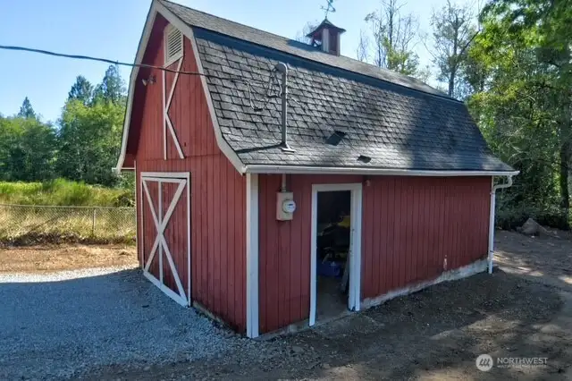 Barn