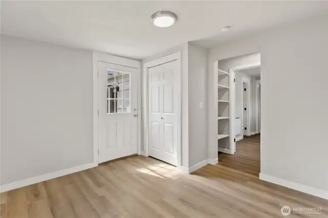 Office or 5th bedroom?