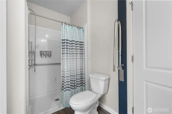 Walk-in shower, walk-in closet — walk right in and fall in love.