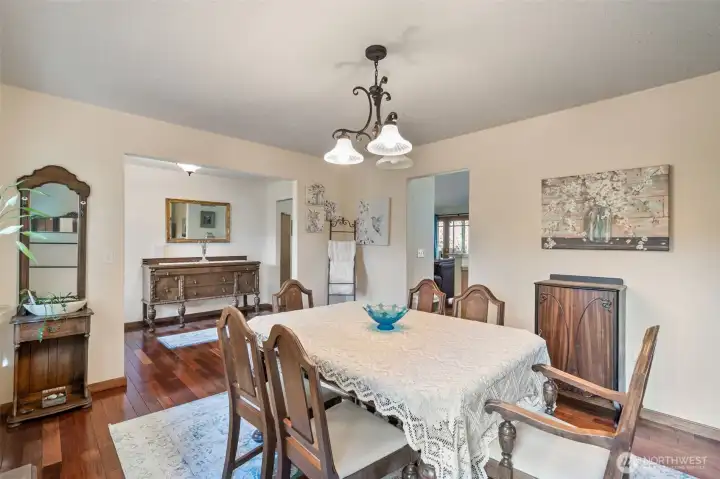 Dining area is located off of the kitchen and entry.