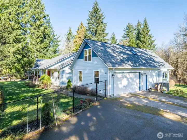 in the front and continues around to the back.