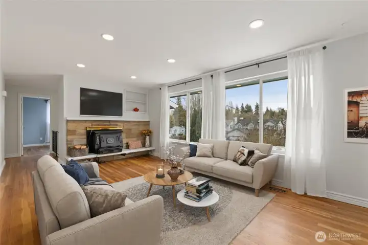 Upstairs LR - Virtual Staging