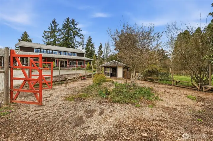 Garden Center for community-focused gardening ventures