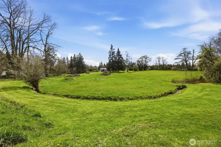 Open, peaceful, and rooted in natural beauty