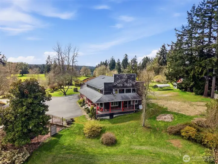 Vashon Country Store and Farm