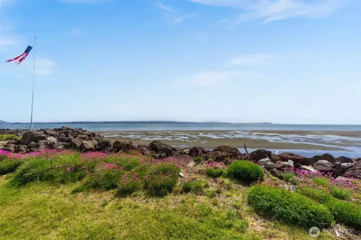 - take the stairs  to the beach!