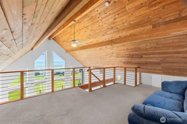 -- upper level loft --