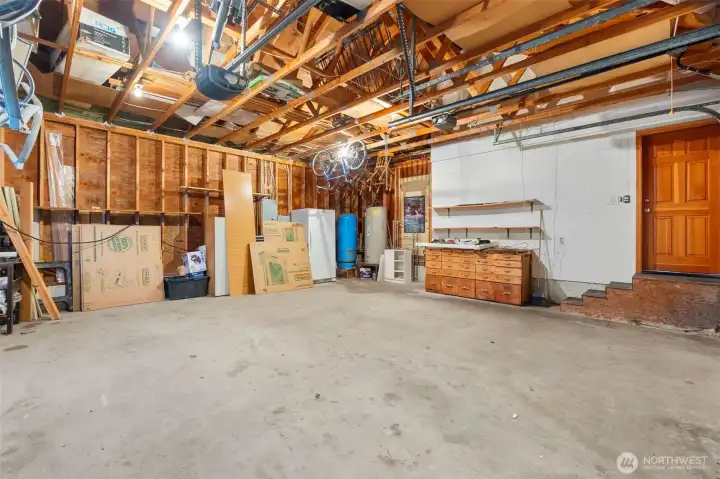 a large double garage to store your toys. a large double garage to store your toys.