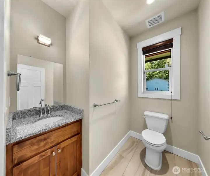 1/2 guest bath