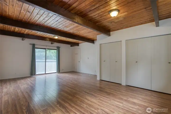 Extra large bonus room with plenty of closet space and a full bathroom. Could also be used as another bedroom. Extra large bonus room with plenty of closet space and a full bathroom. Could also be used as another bedroom.
