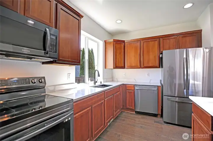 Updated SS Appliances and Ample Cabinets~ Updated SS Appliances and Ample Cabinets~