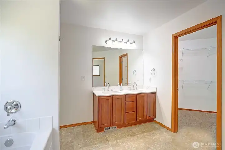Primary Soaking Tub, Dual Vanity, and Shower~ Primary Soaking Tub, Dual Vanity, and Shower~