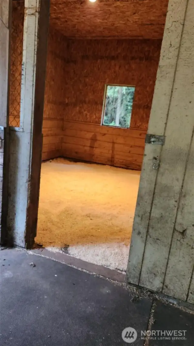 Very nice accommodations for your bigger fur babies,
