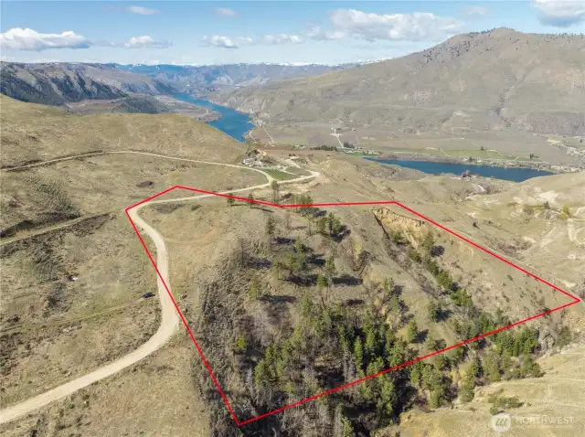 Approximate property lines.