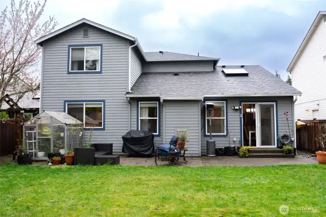 Space to relax, entertain, and garden; the choice is yours