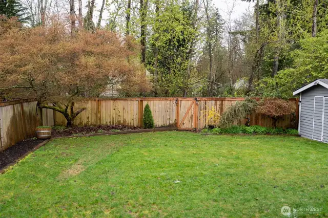 Greenspace behind yard offers extra privacy