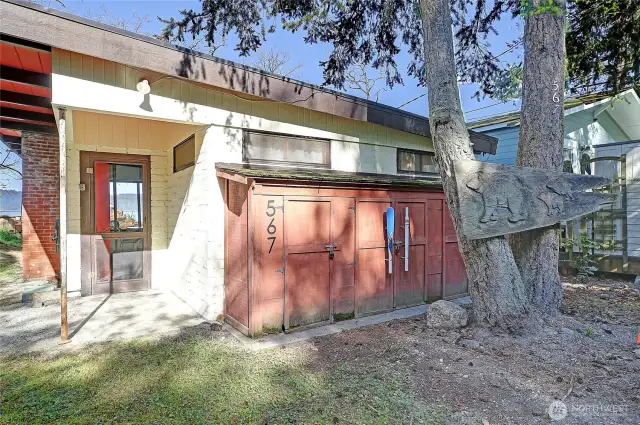 Existing Cabin Ready for you to Refinish, w/ Existing IsCo Septic Permit Ready to Go~