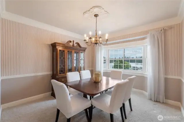 Enjoy dinner with a view