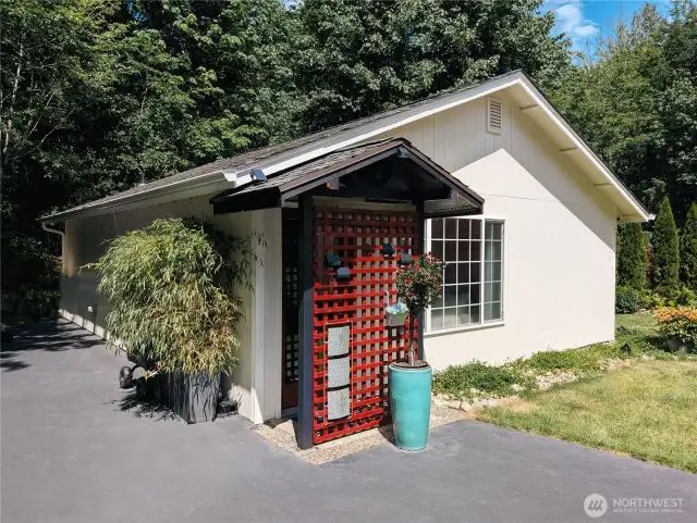 920sf ADU. Many uses including Multigenerational, Studio, Daycare, Guest quarters, Office and more. #10920 Chaucer St SE, Olympia, WA 98501