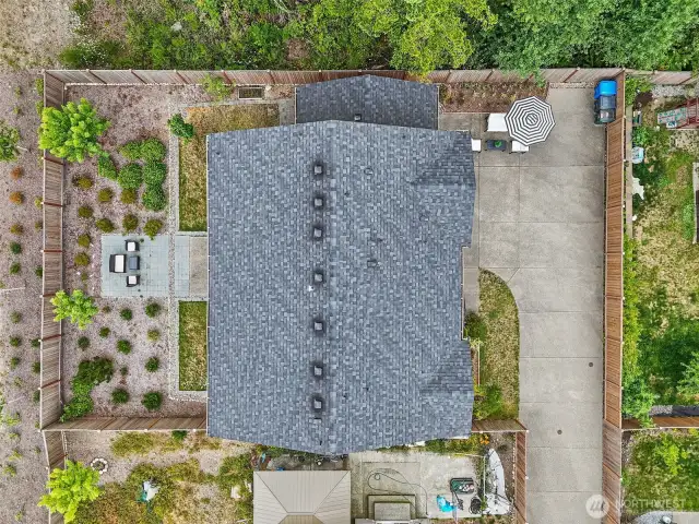 Long driveway- safer for kids and pets to play, more privacy, additional parking