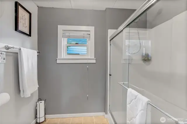 Main Bathroom