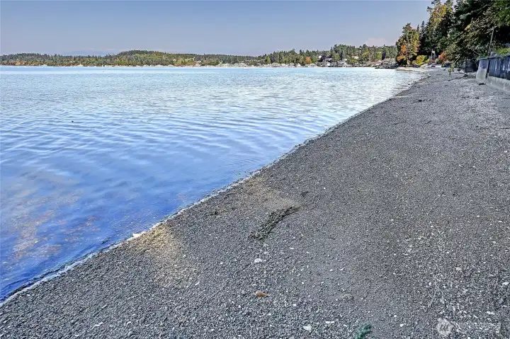 Prime beach location offers endless fun, from kayaking and paddleboarding to beachcombing and relaxing by the water.