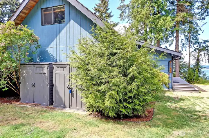 Enjoy these secure storage units for all your waterfront and home essentials.