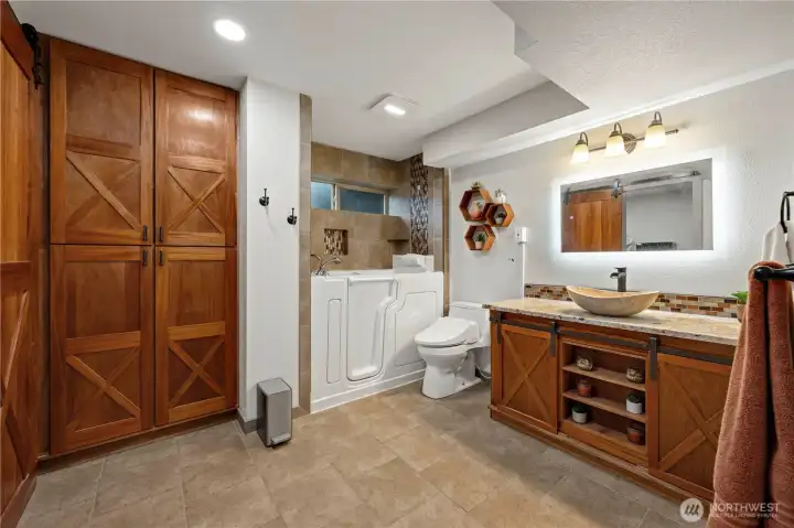 Custom primary bath, Safe Step jetted tub and shower. Custom primary bath, Safe Step jetted tub and shower.