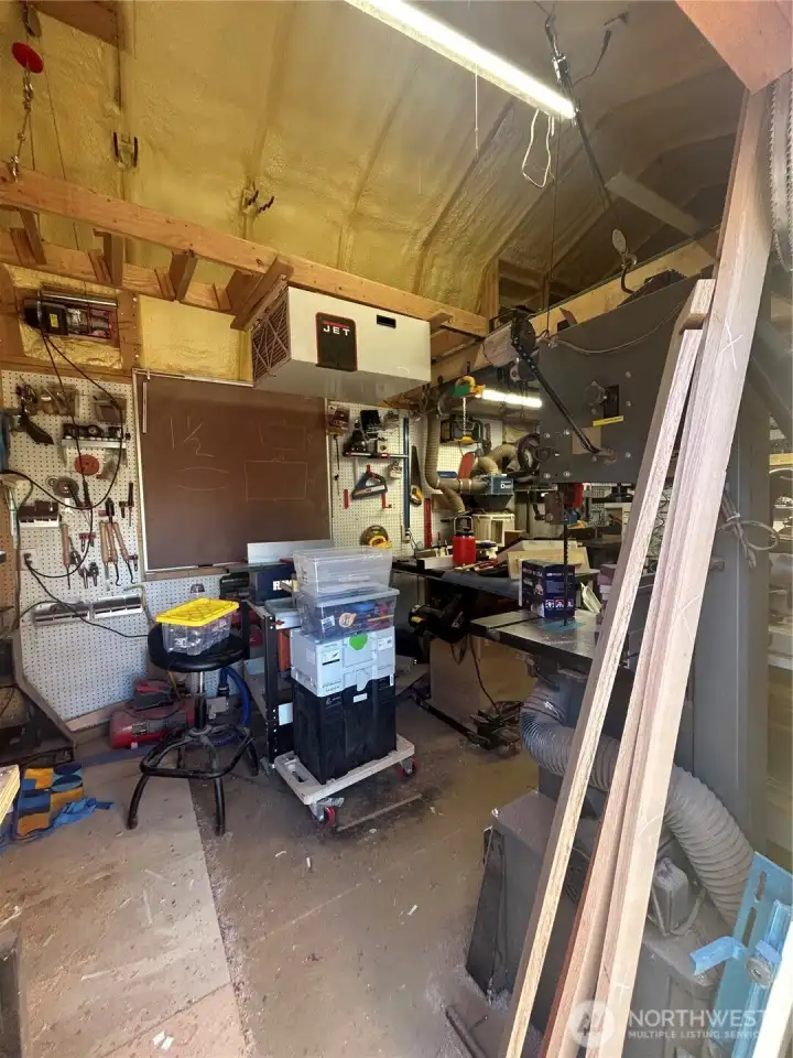 1 of 2 shop areas 1 of 2 shop areas
