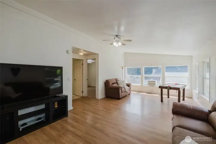 Family room, 2nd bathroom and bedroom 2 & 3.