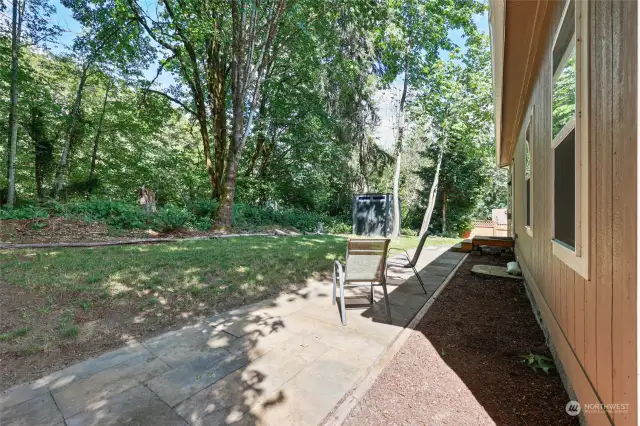 Lots of space to BBQ or play  outside.