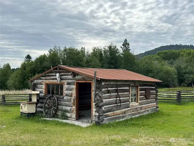 Homesteaders Cabin #1