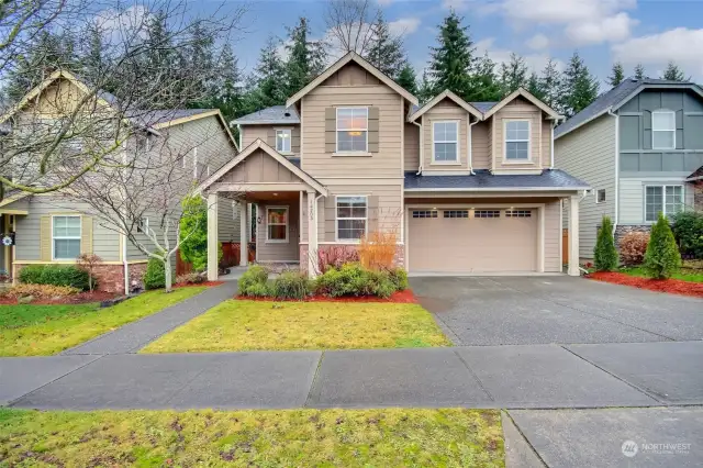 Home Sweet Home! Columbia Vista At Cascadia. Three car tandem garage.