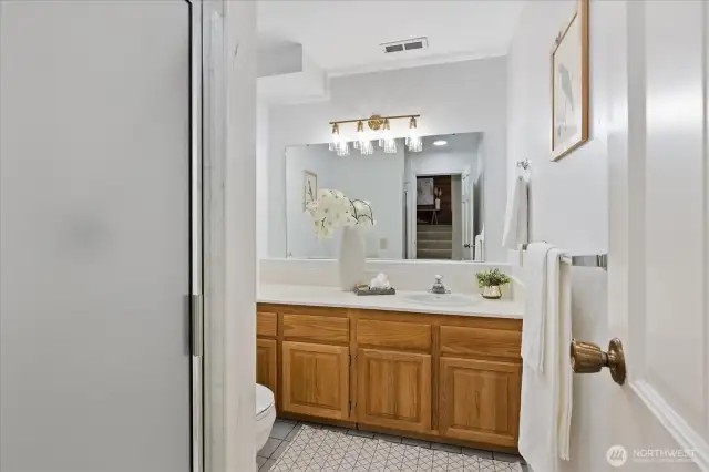 Lower level 3/4 bathroom.