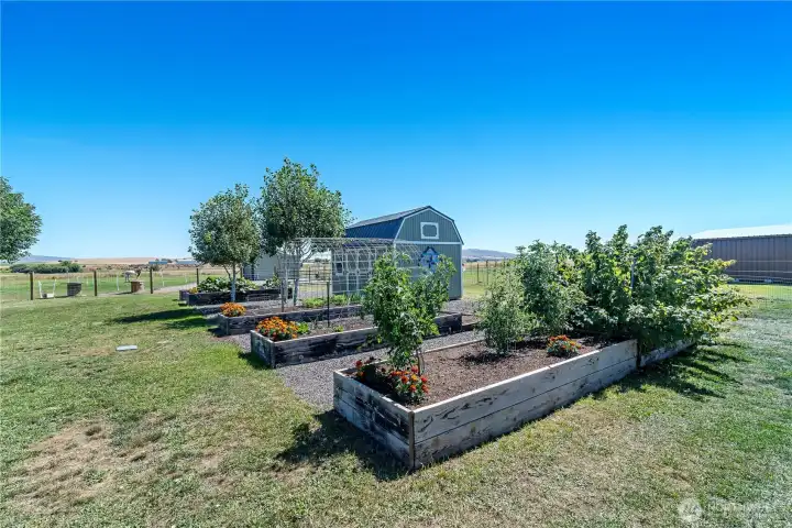 Garden area also features frost free hose bib for easy of watering.