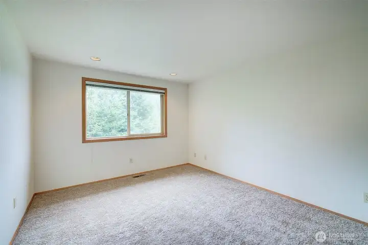 Upstairs Bedroom 2