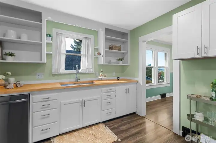 Large bright kitchen