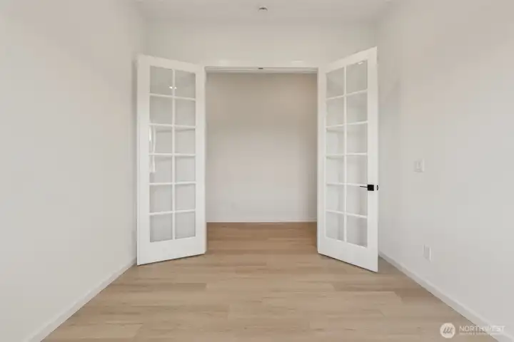 Photo Not Actual, Model Only