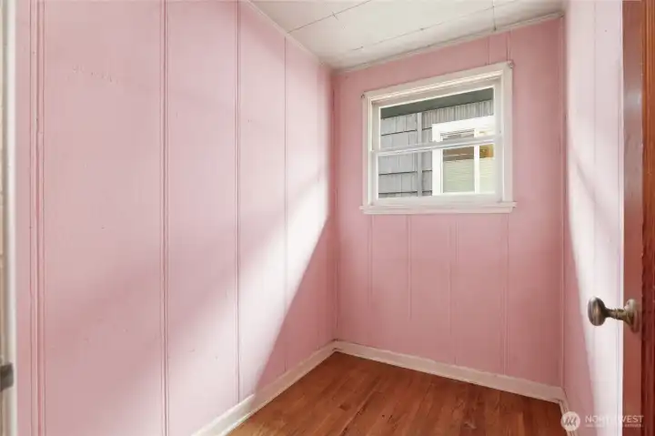 Office between bedrooms - main floor