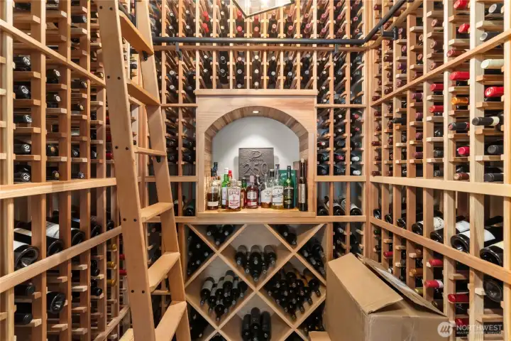 Approx. 900 bottle climate-controlled wine cellar for your collection
