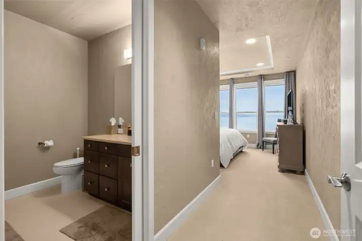 2nd primary or guest suite with private bath