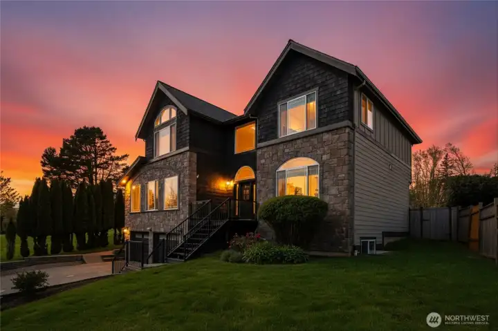 Welcome to 2598 Lakeridge Drive! Perched above other neighborhood homes for added privacy and to capture views. Welcome to 2598 Lakeridge Drive! Perched above other neighborhood homes for added privacy and to capture views.