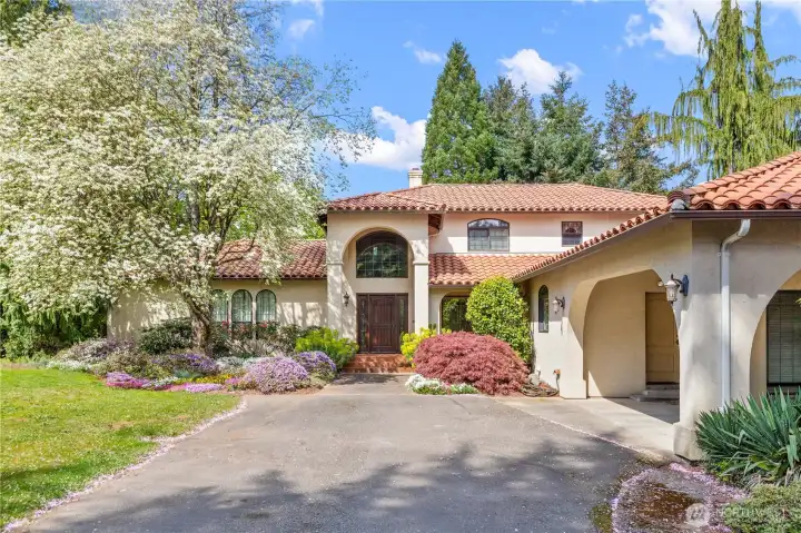 Clay tile roof with extensive life expectency, great durability, superior fire/water/frost/wind/insect resistence, and excellent energy efficiency. The same roofing as the Mt. Baker Theater. Maintained by Quality NW Roofing. Seller to leave extra tiles.
