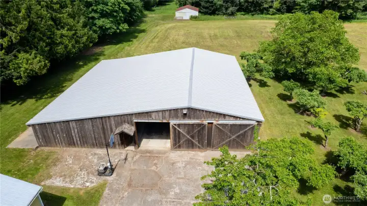 Small sport court and Outbuilding 3: Nearly 4,000 sqft Barn.