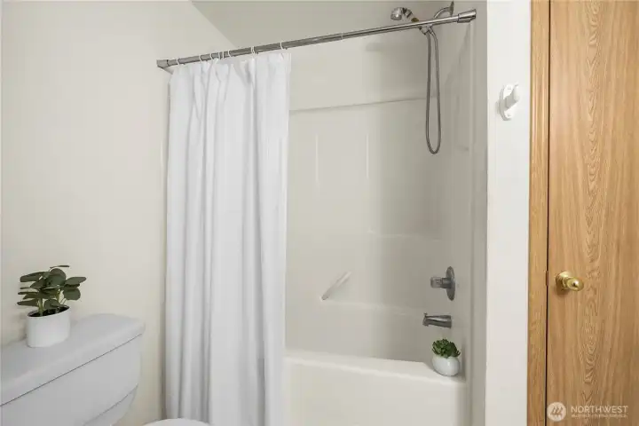 The tub is sized right for soaking!