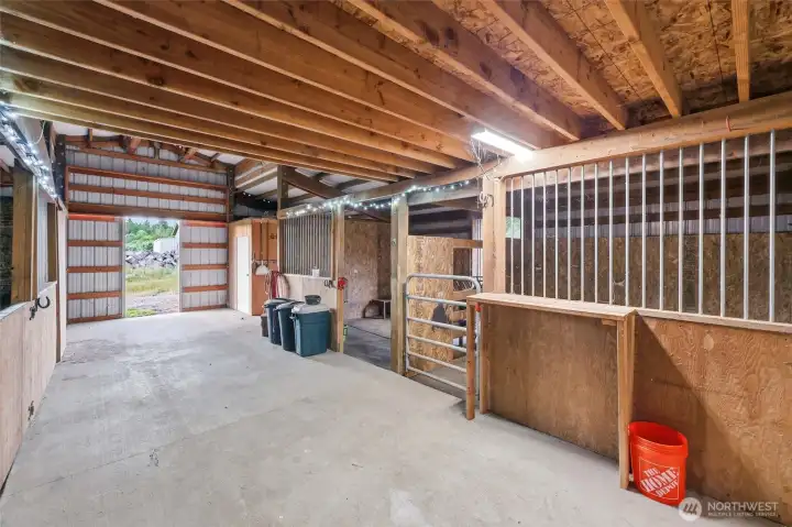 Barn/Stable Barn/Stable
