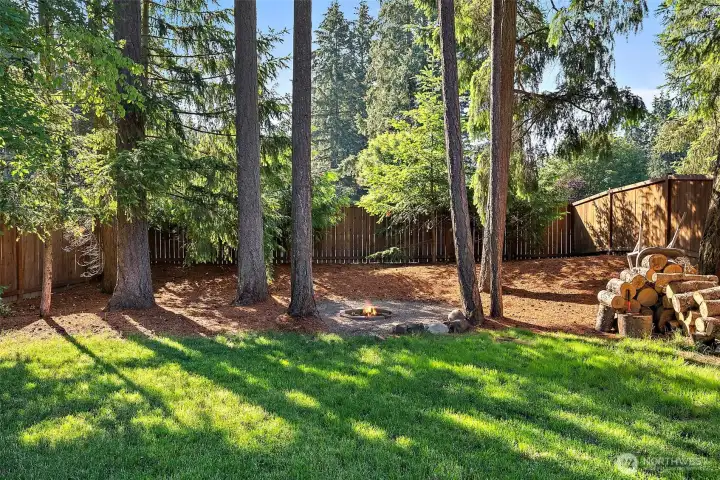 Fully Fenced Serene Backyard