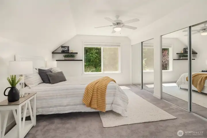 2 Large Bedrooms with double-door entry upstairs. 2 Large Bedrooms with double-door entry upstairs.