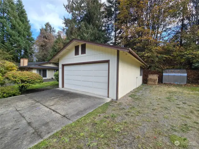 Detached 2-car garage and RV Parking Area