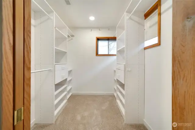 walk in closet